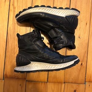 Men’s Ecco Exo-Strike